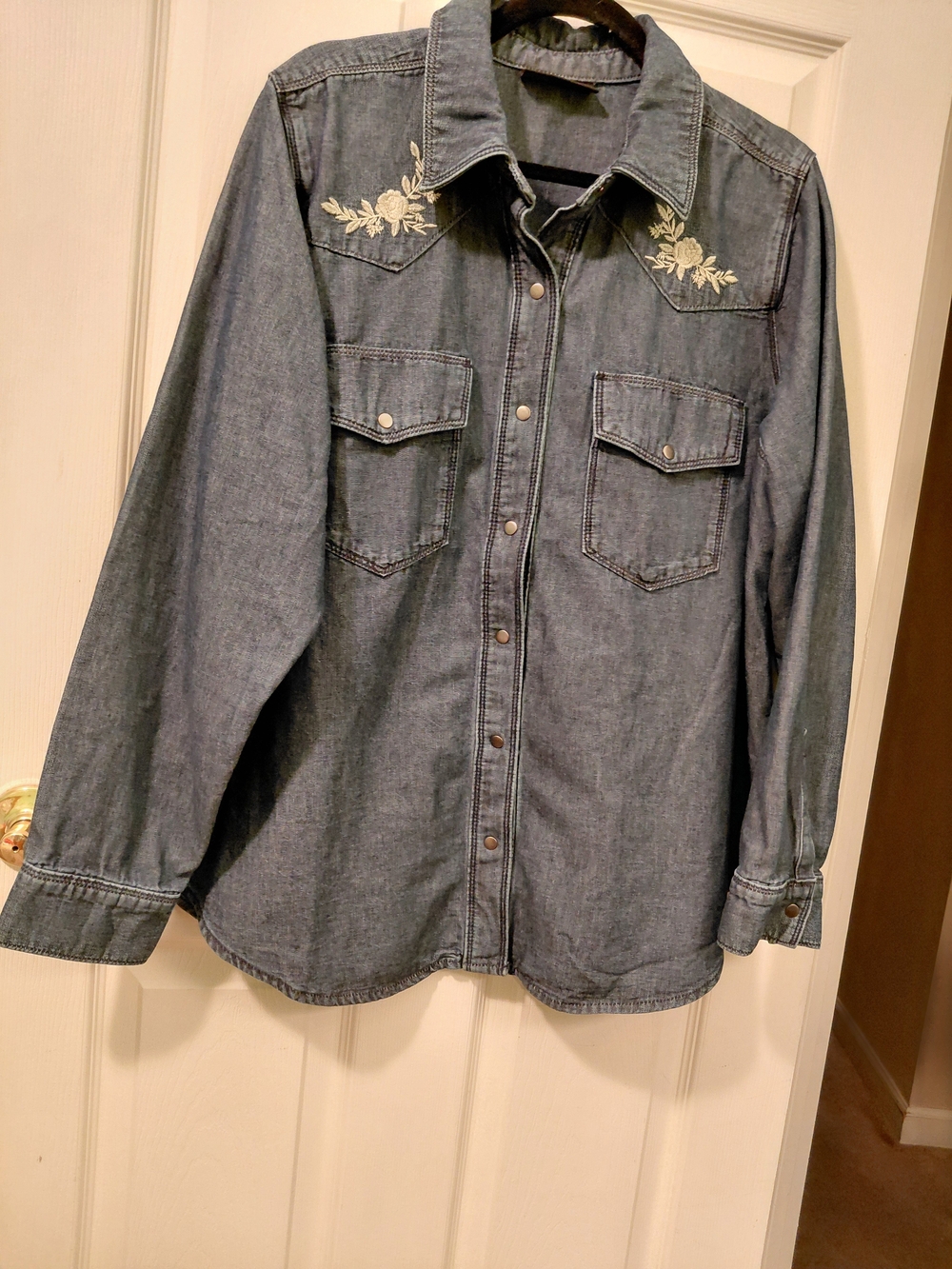 Lane Bryant Blue Denim Western Embroidered Snap-Up Shirt Size 18/20